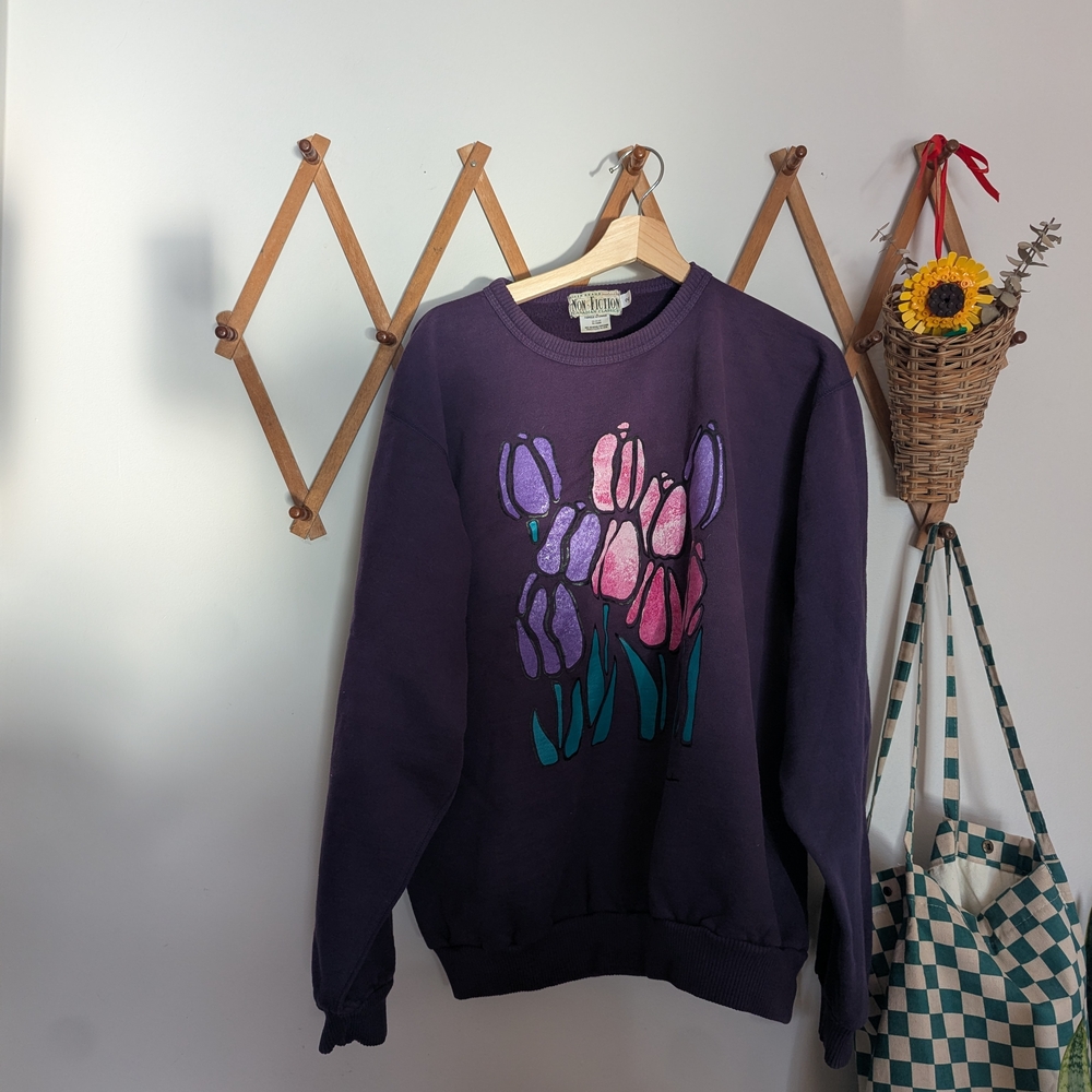 Purple Sweatshirt with Tulip Design